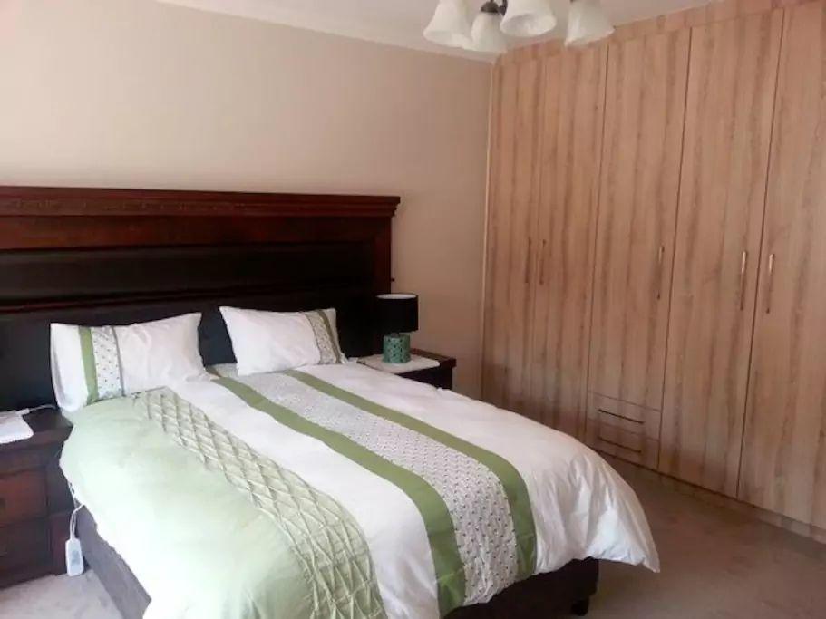 Spacious Garden Cottage Γιοχάνεσμπουργκ Εξωτερικό φωτογραφία