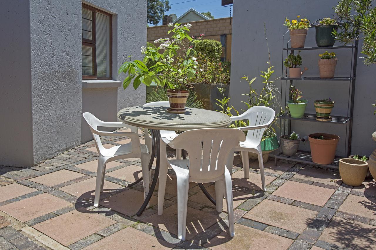 Spacious Garden Cottage Γιοχάνεσμπουργκ Εξωτερικό φωτογραφία